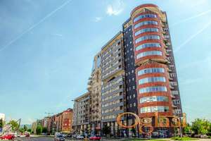 Izdajem nameštenu i useljivu garsonjeru na Bulevaru Evrope